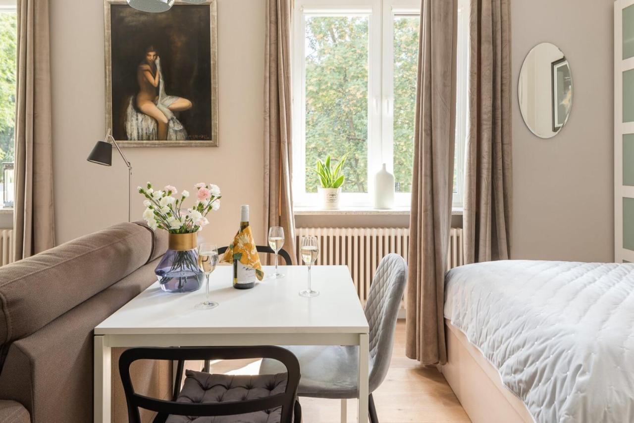 Rent Like Home - Nowy Swiat 47A Warschau Exterior foto